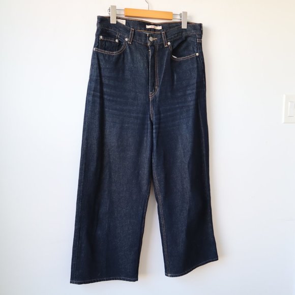 Levi's High Loose Dark Wash Cropped Jeans, Size 29 - Picture 3 of 10